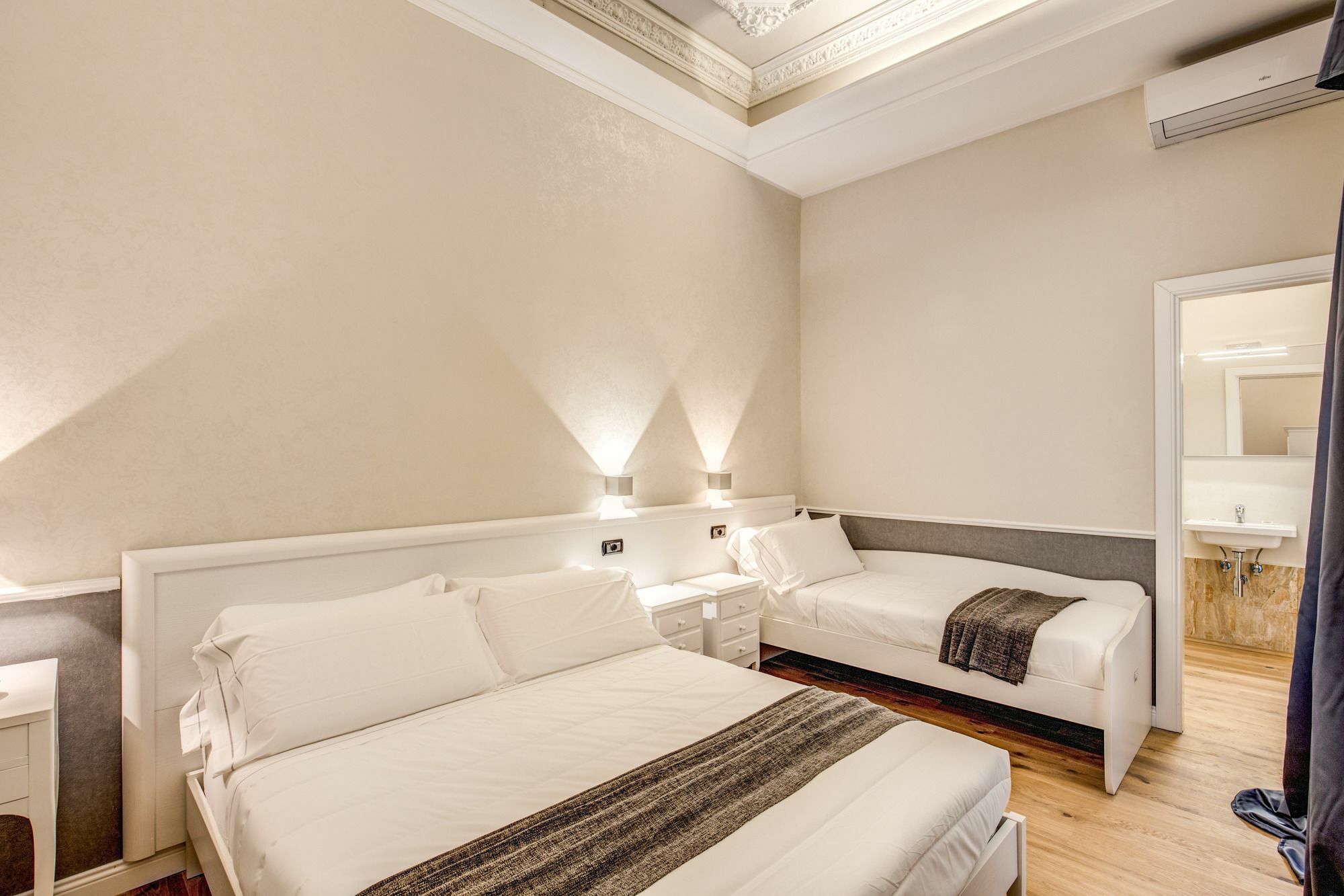 Suite In Rome Veneto Exteriör bild